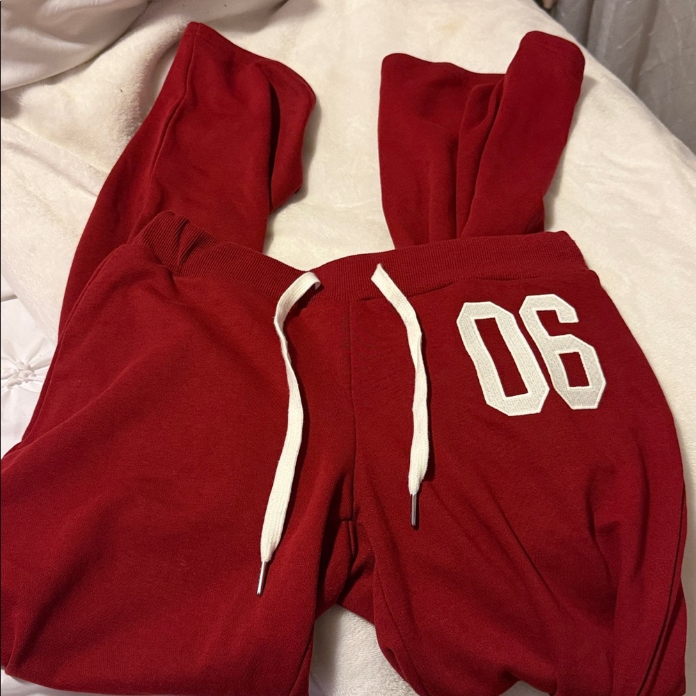 Maroon open leg sweatpants